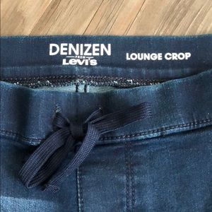 denizen lounge crop